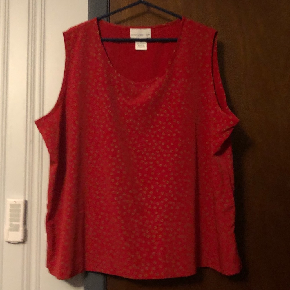 Susan Graver red with gold ditzy pattern tank